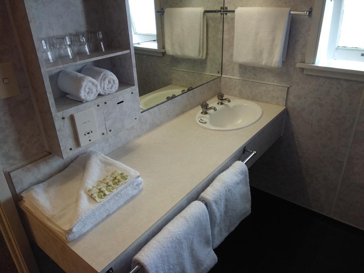 The Redwood Hotel Christchurch Extérieur photo